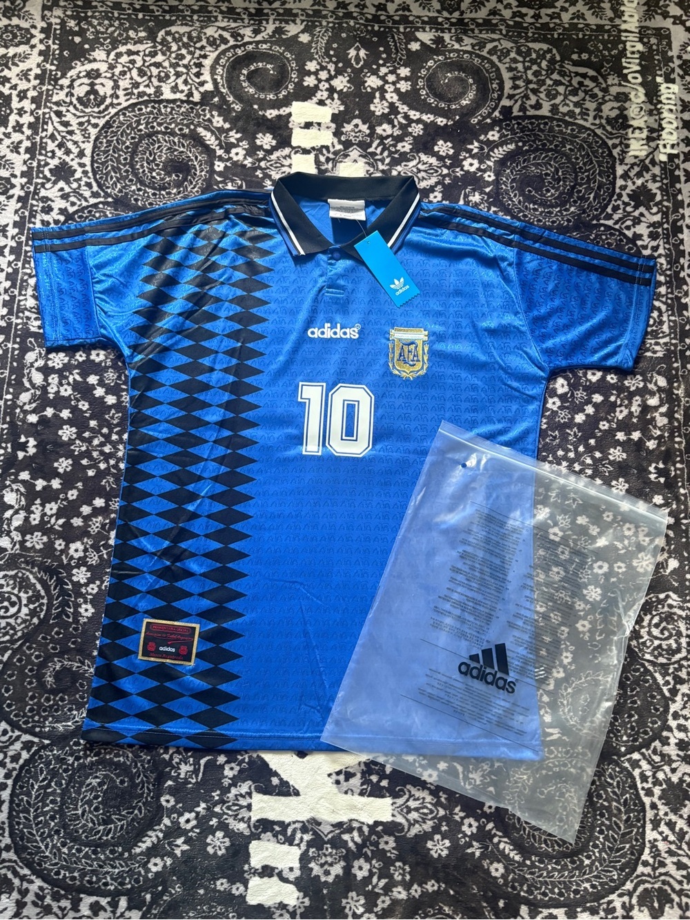 Argentina Diego Maradona 1994 #10 Soccer Jersey Blue Men’s Size Small